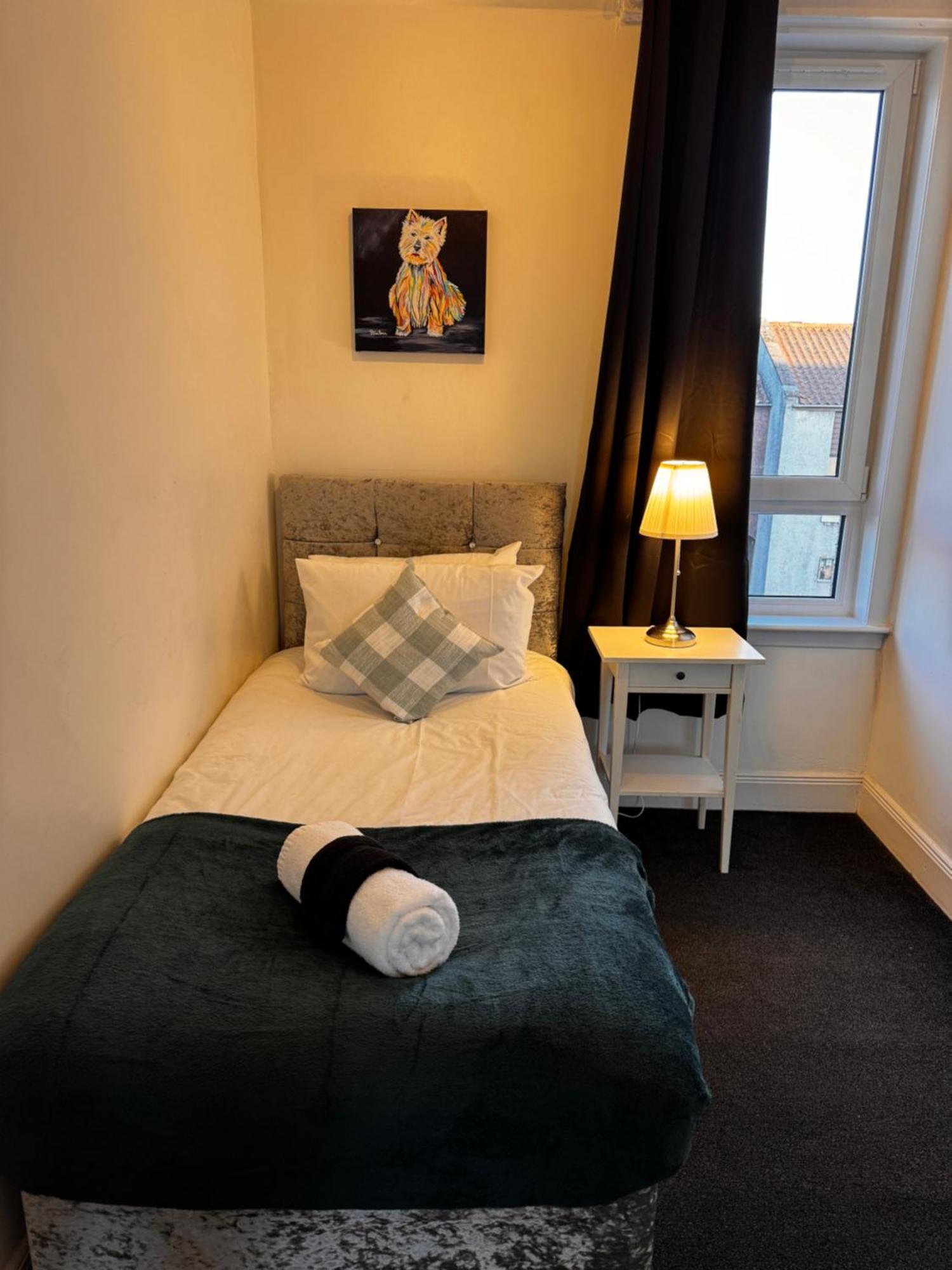 Wellesley Apartment *