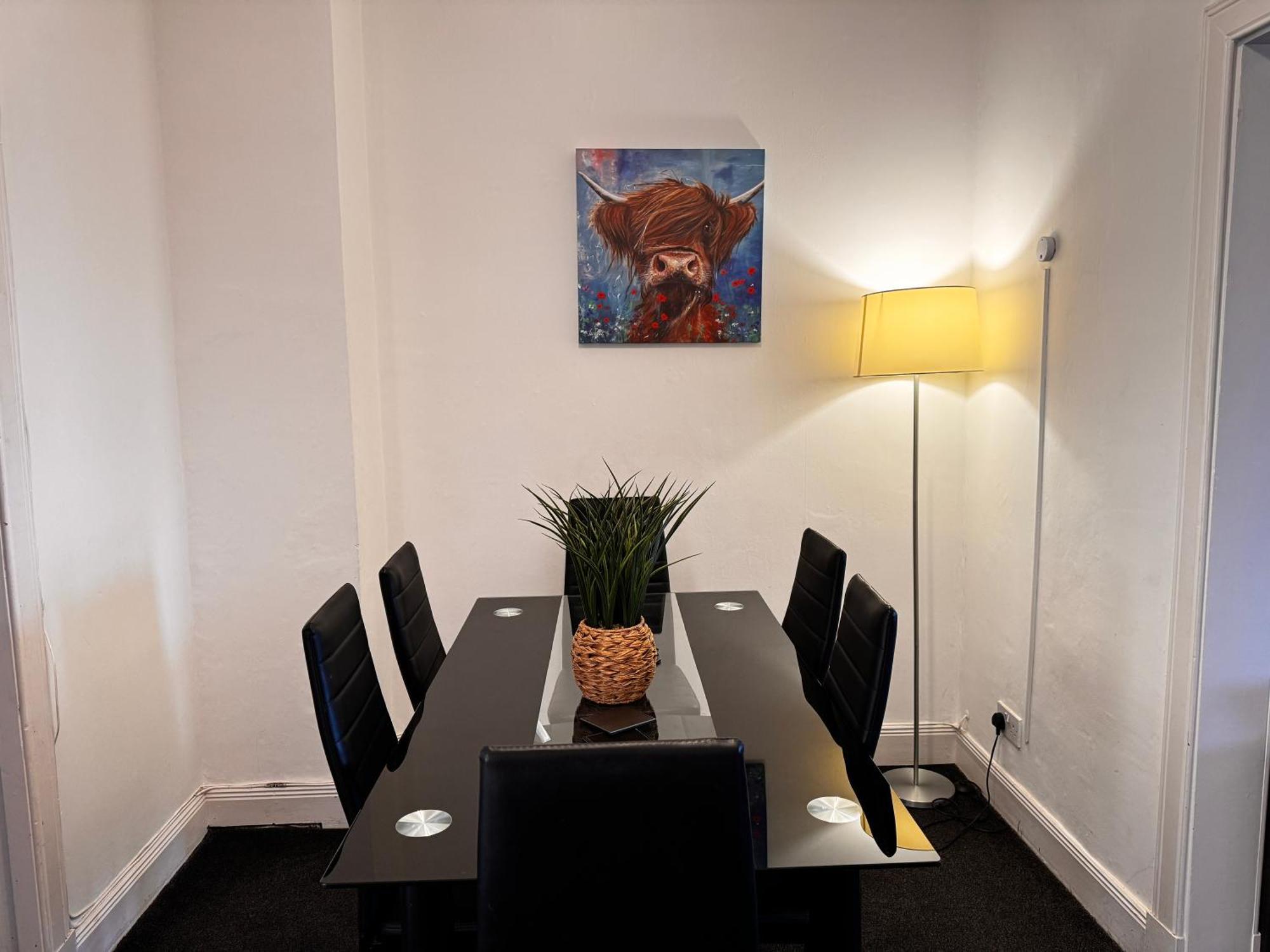 Wellesley Apartment *